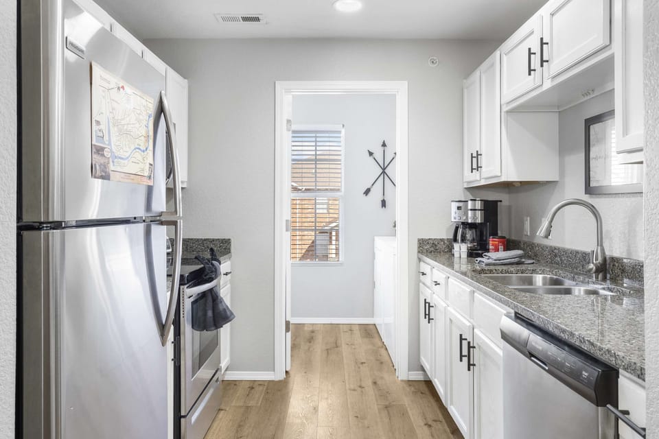 Condo, Multiple Beds, Balcony (Tranquil Getaway) | Private kitchen | Fridge, microwave, oven, stovetop