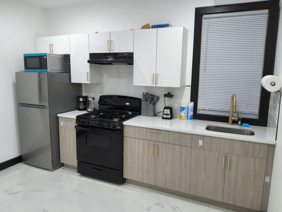 Deluxe Double Room | Shared kitchen