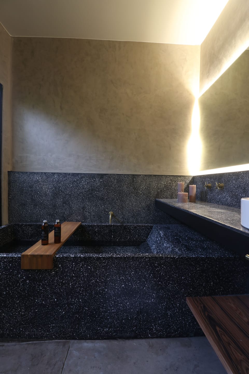 Deluxe Double Room | Bathroom