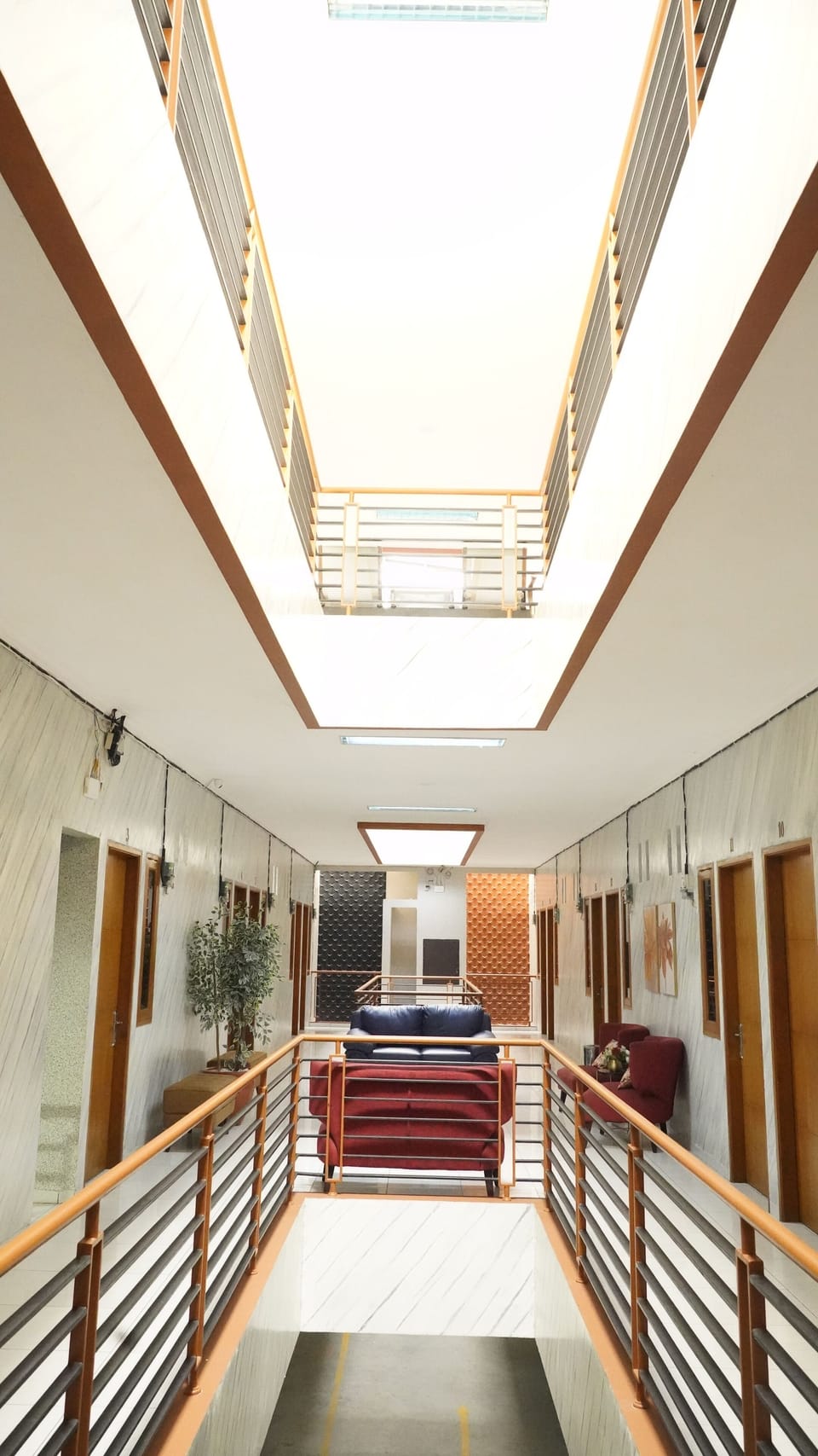 Deluxe Double Room, Garden View | Living area