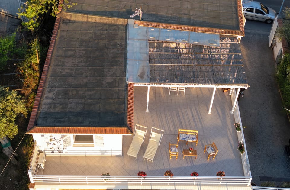 Comfort House, Bay View | Terrace/patio