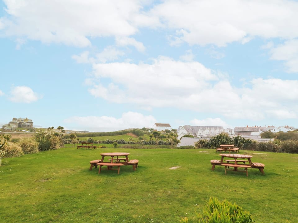 Cottage | Outdoor dining