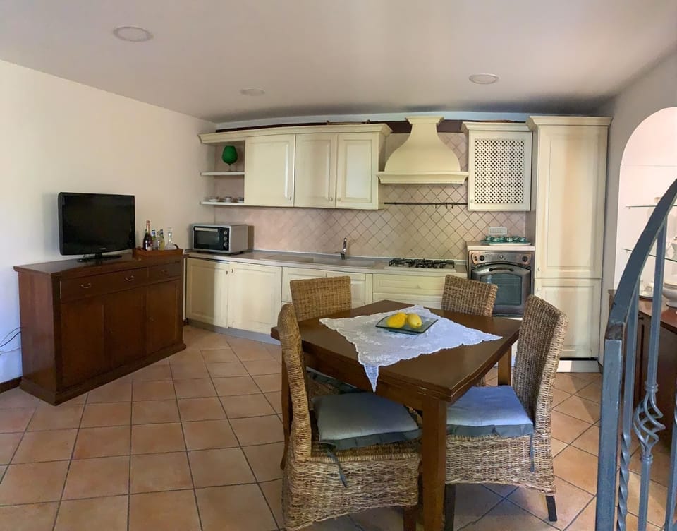 Traditional House | Dining room