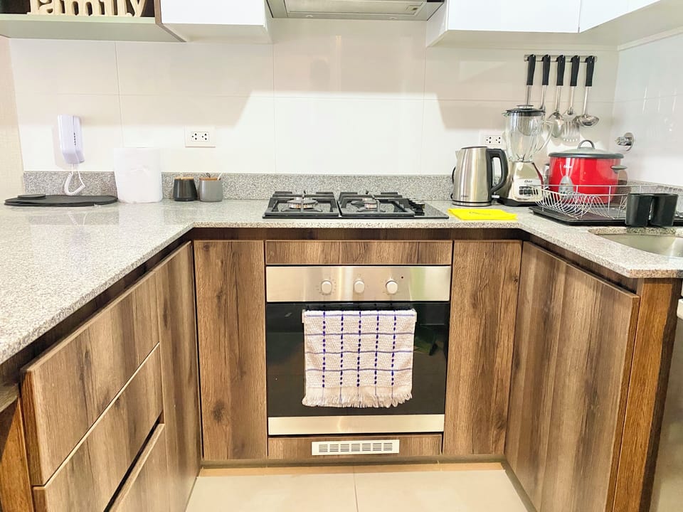 Comfort Apartment, City View | Private kitchen | Electric kettle