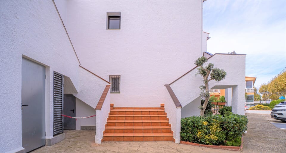 Apartment | Exterior