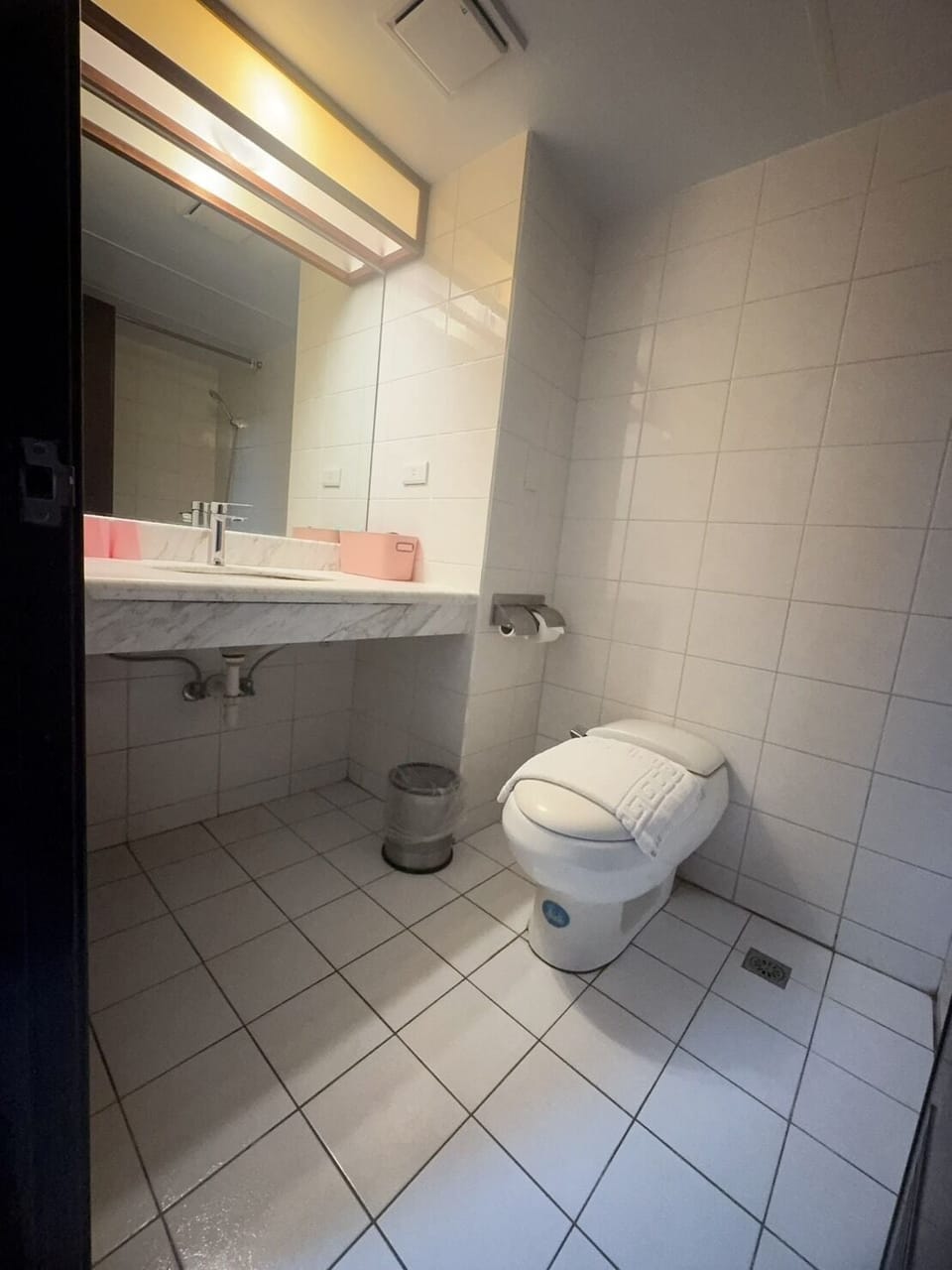 Basic Double Room | Bathroom | Combined shower/tub, hair dryer, slippers, towels