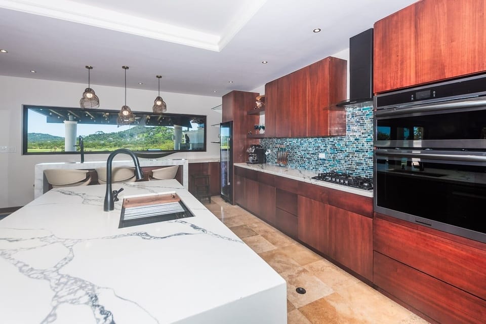 House, 4 Bedrooms | Private kitchen | Coffee/tea maker, fridge, toaster