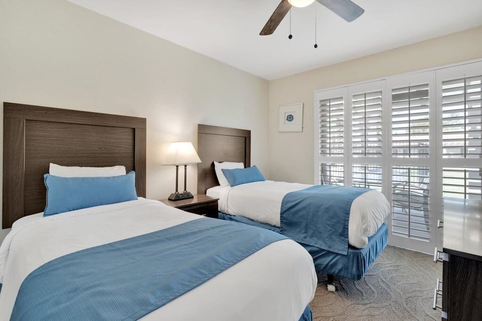 Condo | In-room safe, WiFi (free)