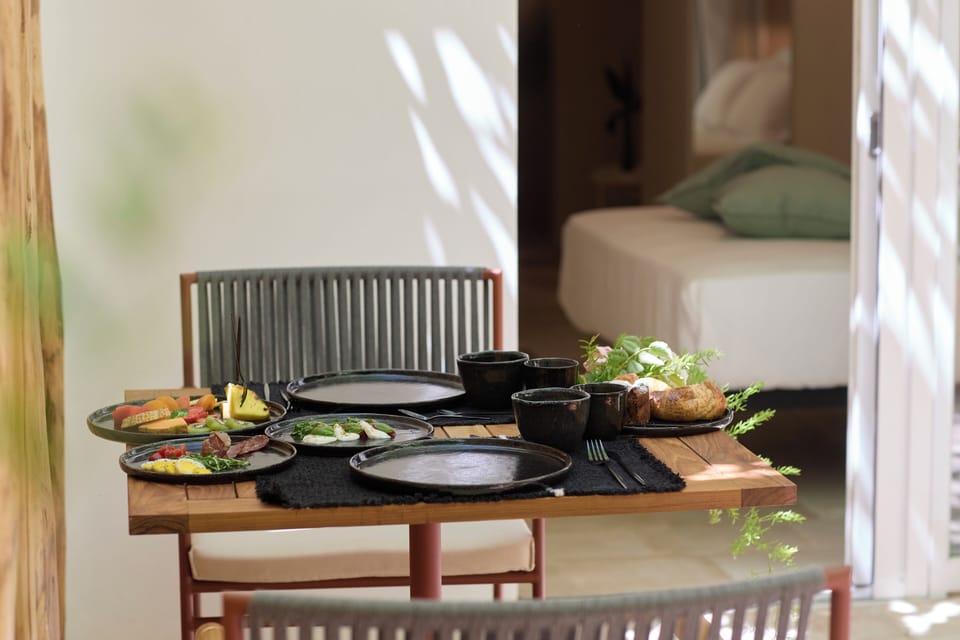 Free daily cooked-to-order breakfast