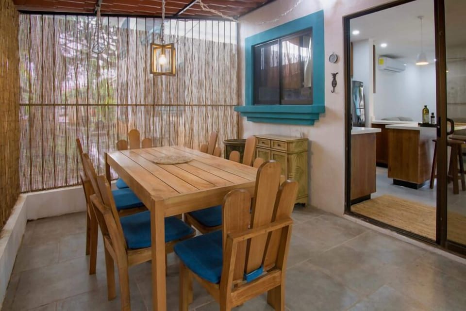 Apartment, Patio, City View | In-room dining
