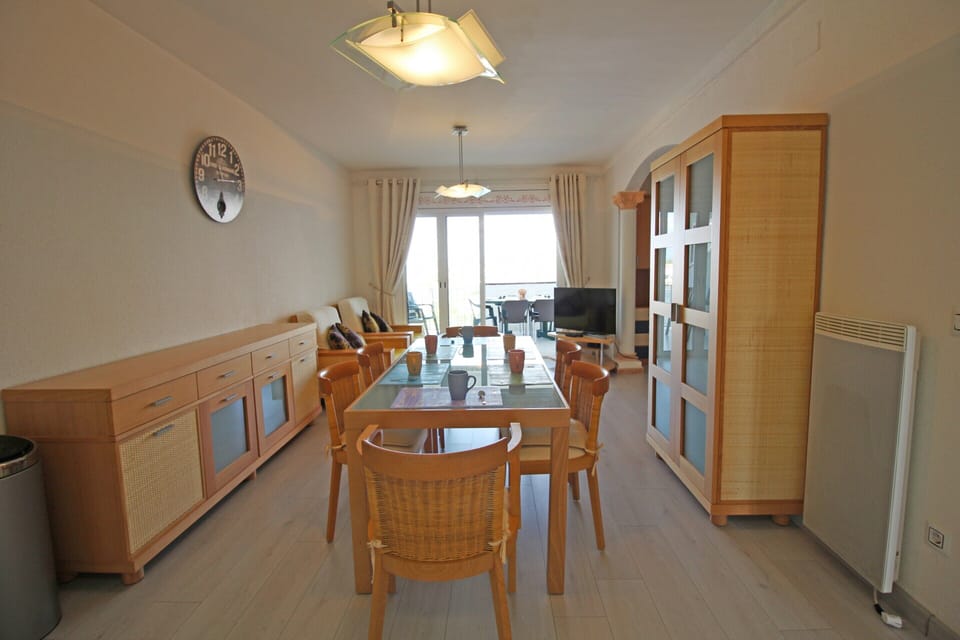 Apartment | Dining