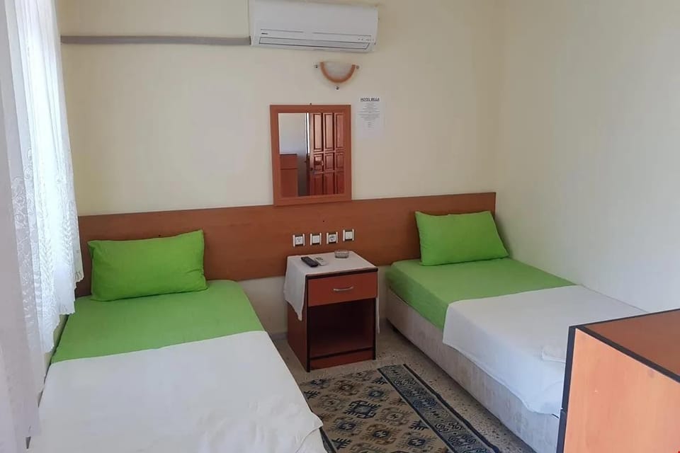 Standard Quadruple Room, Balcony, Garden View | Laptop workspace