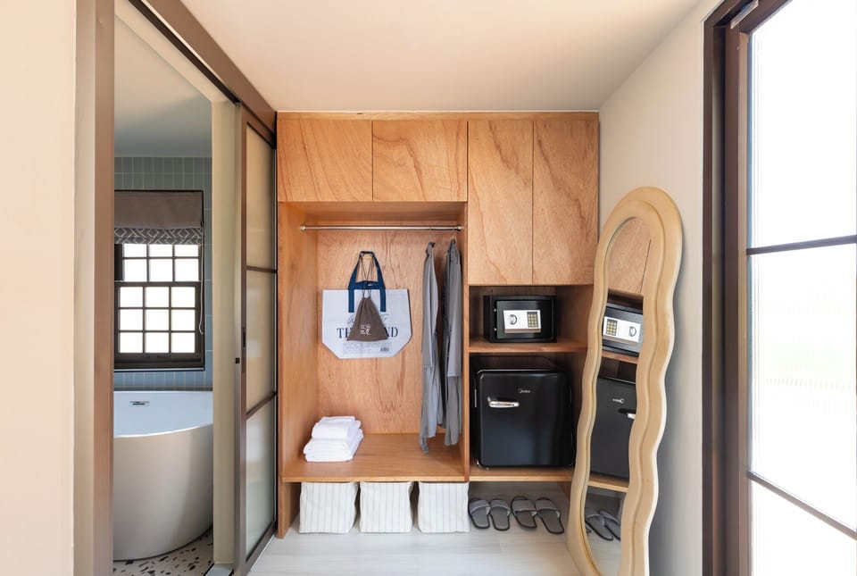 Deluxe Villa, 1 Bedroom, Hill View | In-room safe, free WiFi