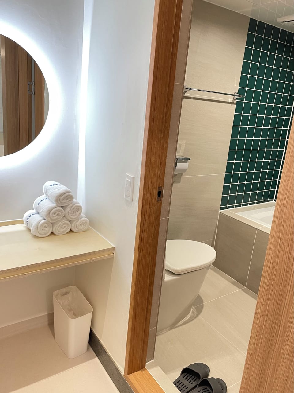 Family Quadruple Room, Multiple Beds, Non Smoking | Bathroom | Hair dryer, slippers, towels, shampoo