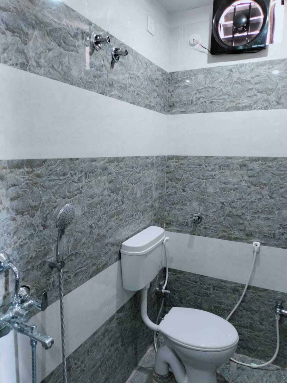 Double Room, Balcony | Bathroom | Bathrobes, slippers