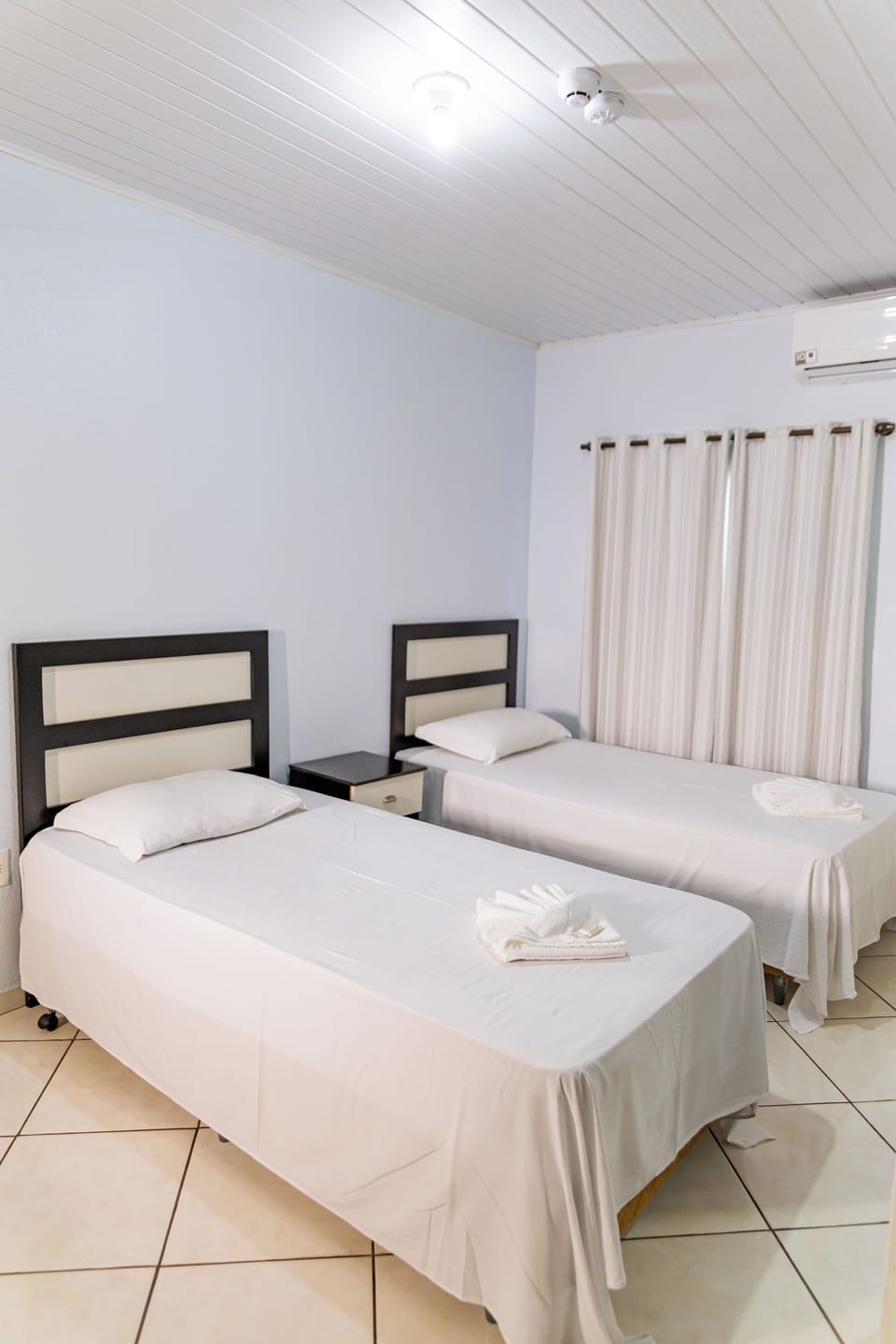 Standard Twin Room | Free WiFi