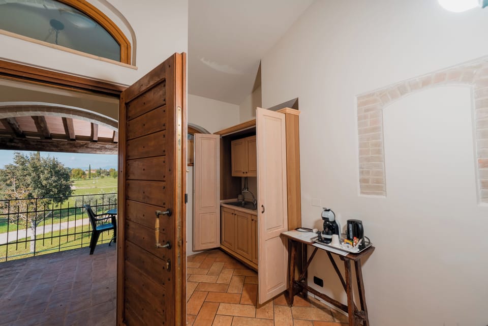 Apartment (Bilocale 2+2) | Living area | Flat-screen TV