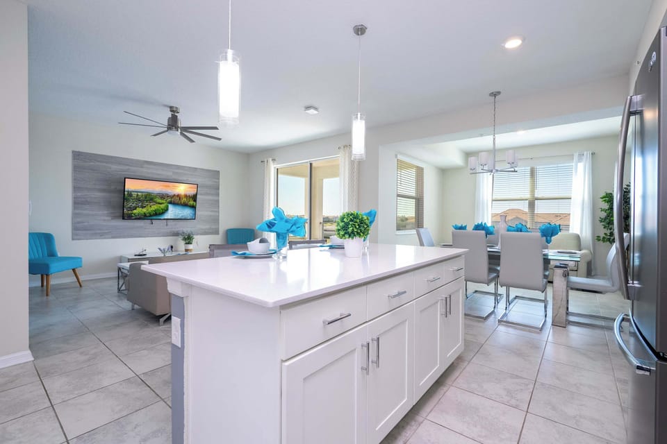 Comfort Condo | Private kitchen