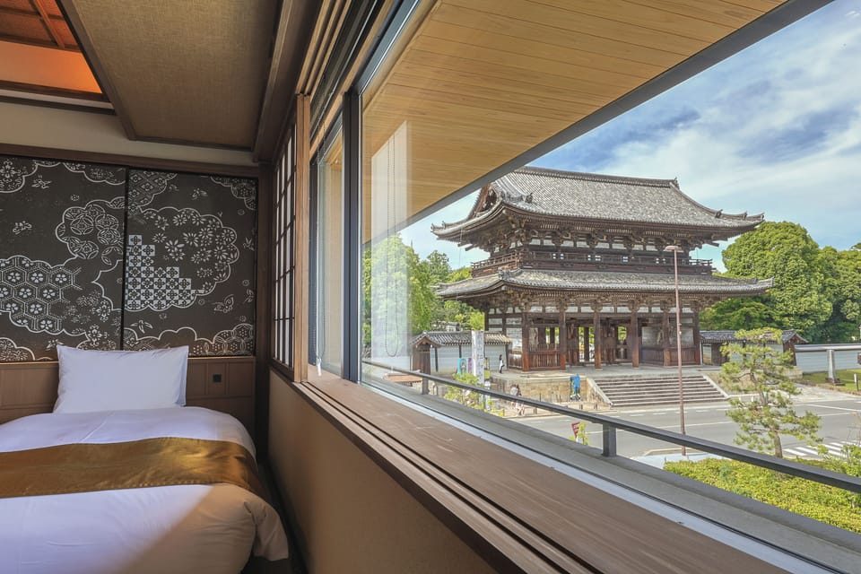 Minibar (free items), desk, WiFi (free), bed sheets