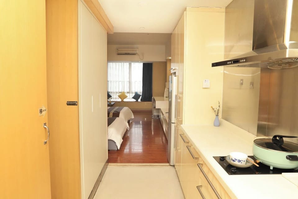 Basic Twin Room, Garden View | Desk, laptop workspace, blackout drapes, soundproofing