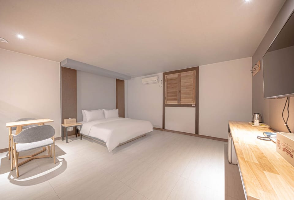 Economy Double Room, City View | Desk, free WiFi, bed sheets, wheelchair access