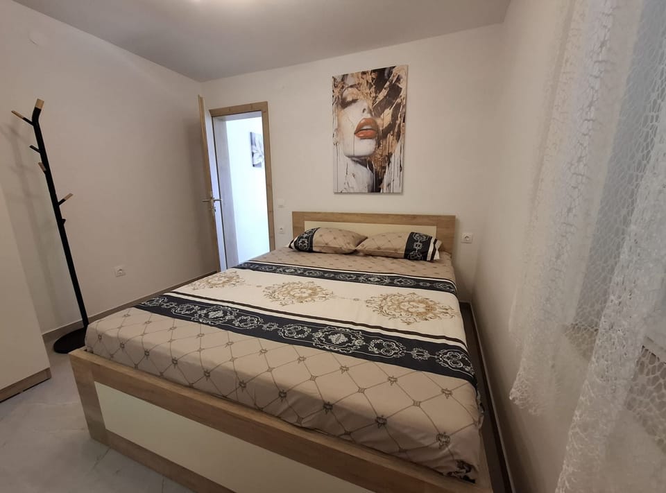 Apartment (One Bedroom Apartment with Garden Vie) | 1 bedroom