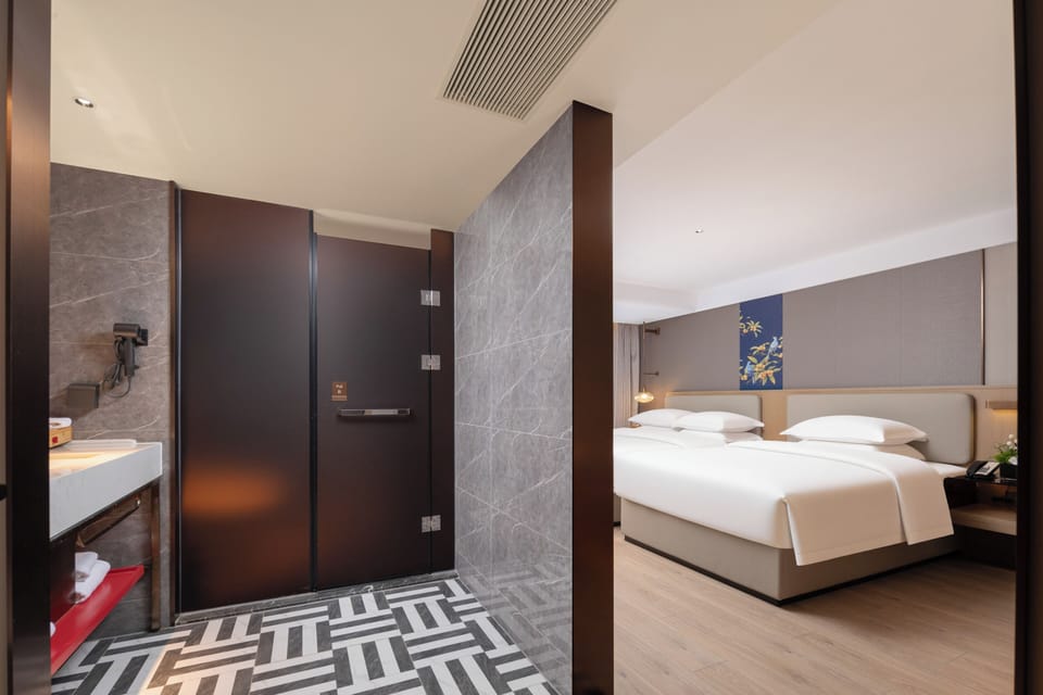Luxury Twin Room | Premium bedding, desk, blackout drapes, iron/ironing board (on request)