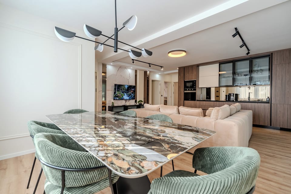 Deluxe Villa, Garden View | In-room dining