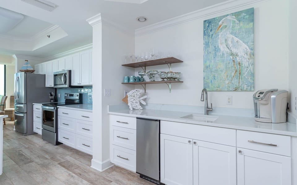 Condo, 3 Bedrooms | Private kitchen | Coffee/tea maker, fridge, oven