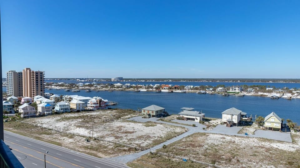 Condo, 2 Bedrooms | View from property