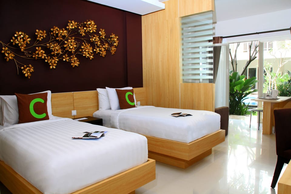 Premium bedding, in-room safe, desk, soundproofing