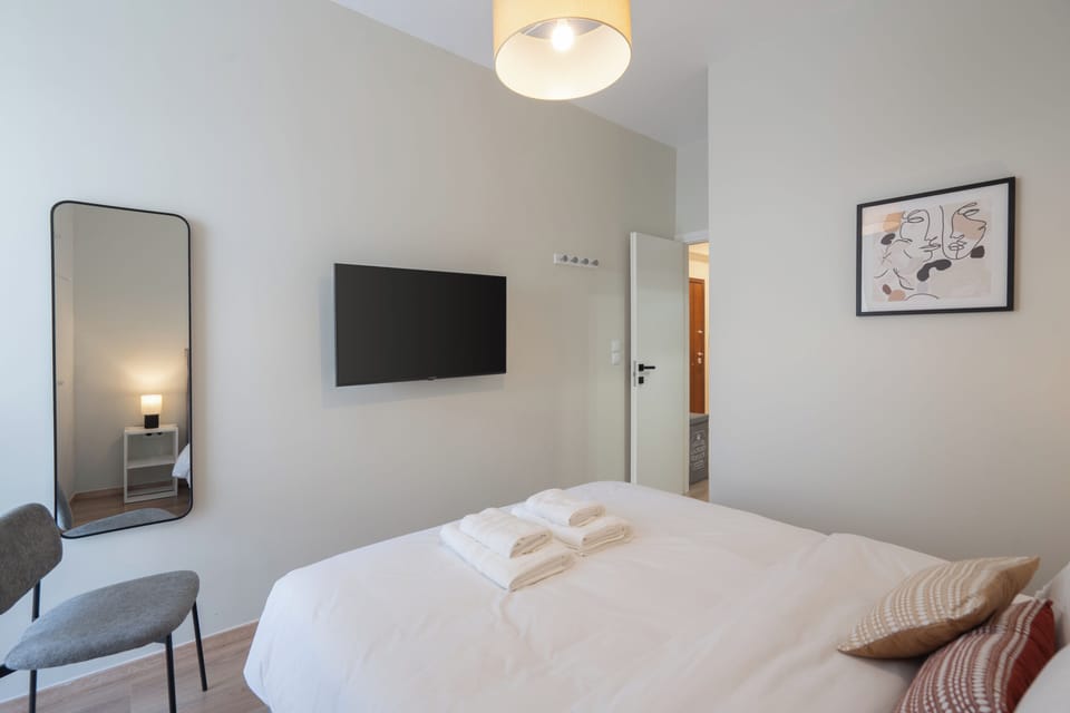 Superior Apartment, 2 Bedrooms, Balcony, City View | In-room safe, individually decorated, individually furnished