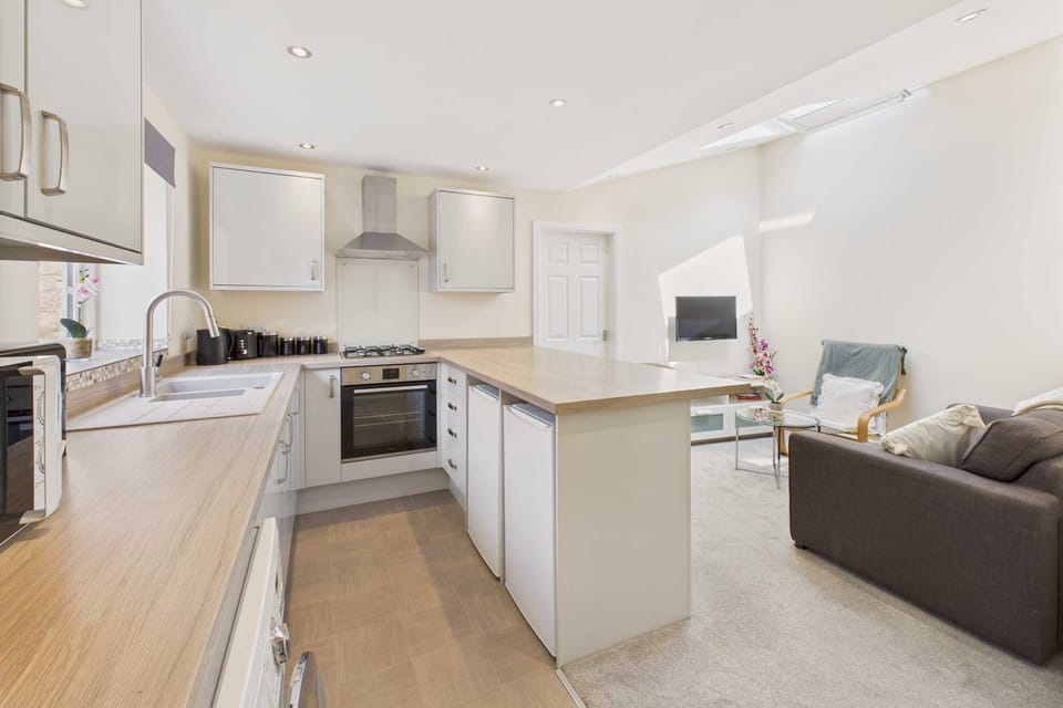 House | 2 bedrooms, desk, soundproofing