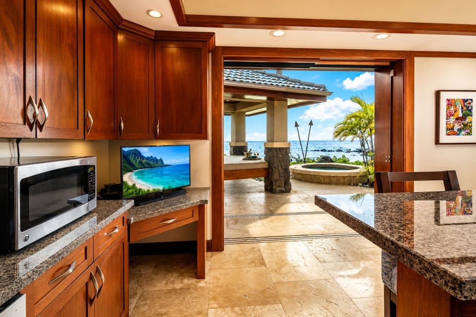 Villa, 4 Bedrooms (Oceanfront, Sleeps 11 (Hale Nani)) | Private kitchen | Fridge, microwave, oven, dishwasher