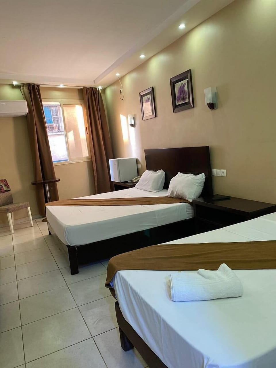 Comfort Triple Room, City View | Iron/ironing board, WiFi (free)