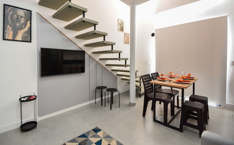 Apartment | Dining