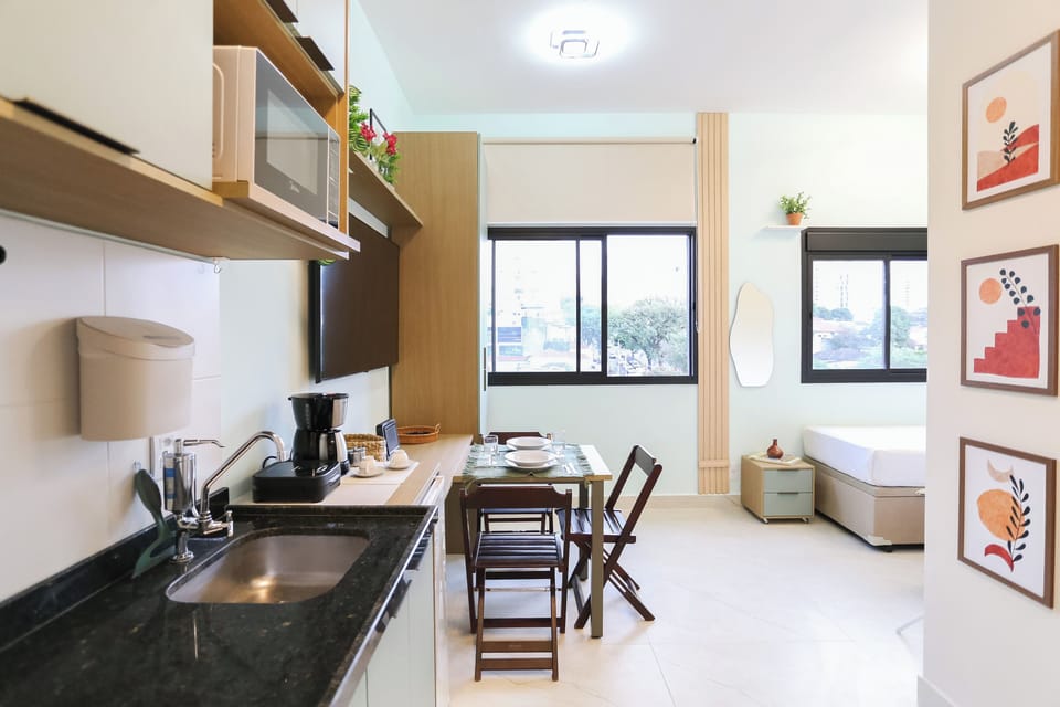 Studio | Blackout drapes, iron/ironing board, WiFi (free)