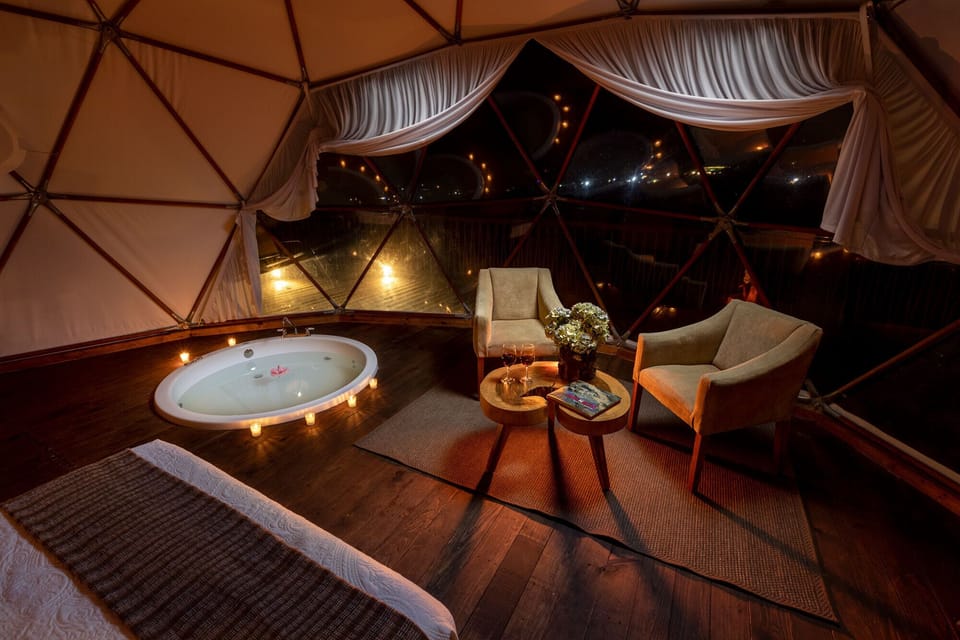 Deluxe Villa, Balcony, Mountain View | WiFi (free), bed sheets