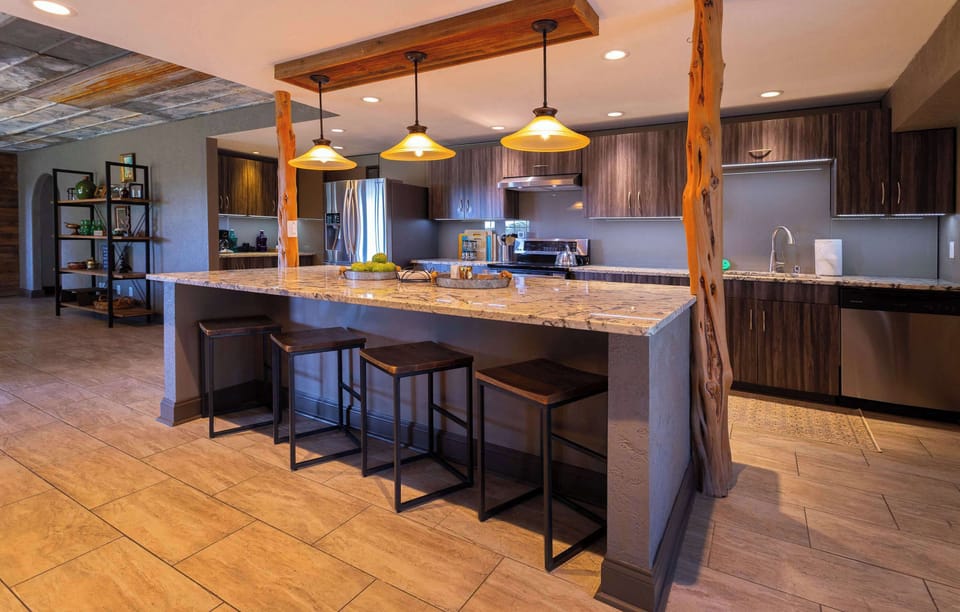 House, Multiple Beds, Hot Tub, Garden View (Willie's Hill Country) | Private kitchen | Coffee/tea maker, fridge, microwave, oven