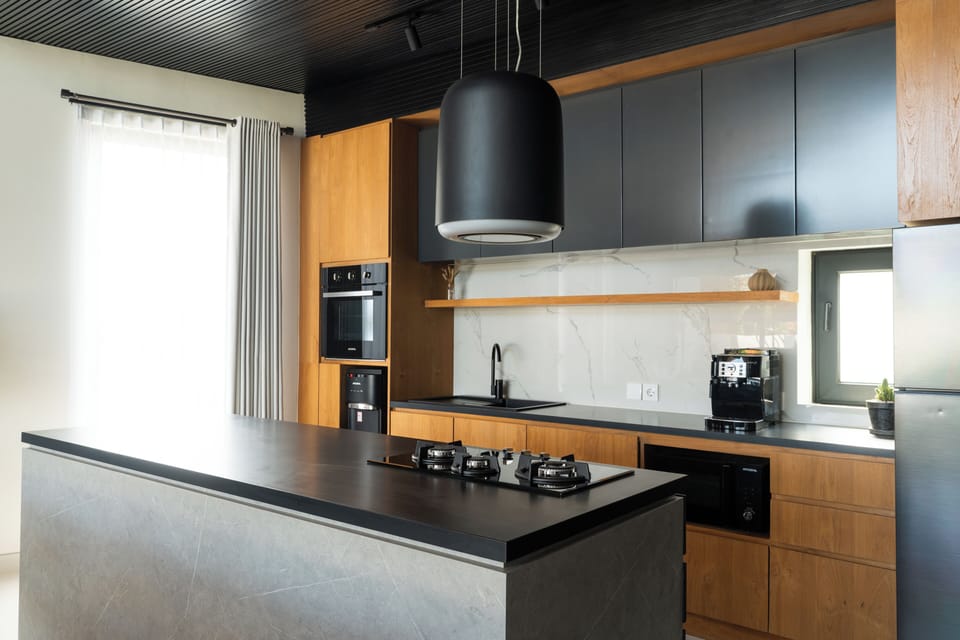 Deluxe Villa, 5 Bedrooms, Private Pool, Pool View | Private kitchen | Fridge, microwave, oven, stovetop