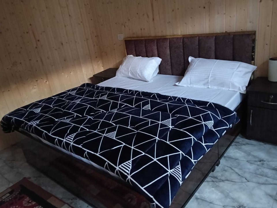 Cottage | Free WiFi, bed sheets