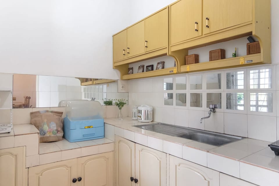 Standard Villa, Mountain View | Private kitchen | Fridge, cookware/dishes/utensils