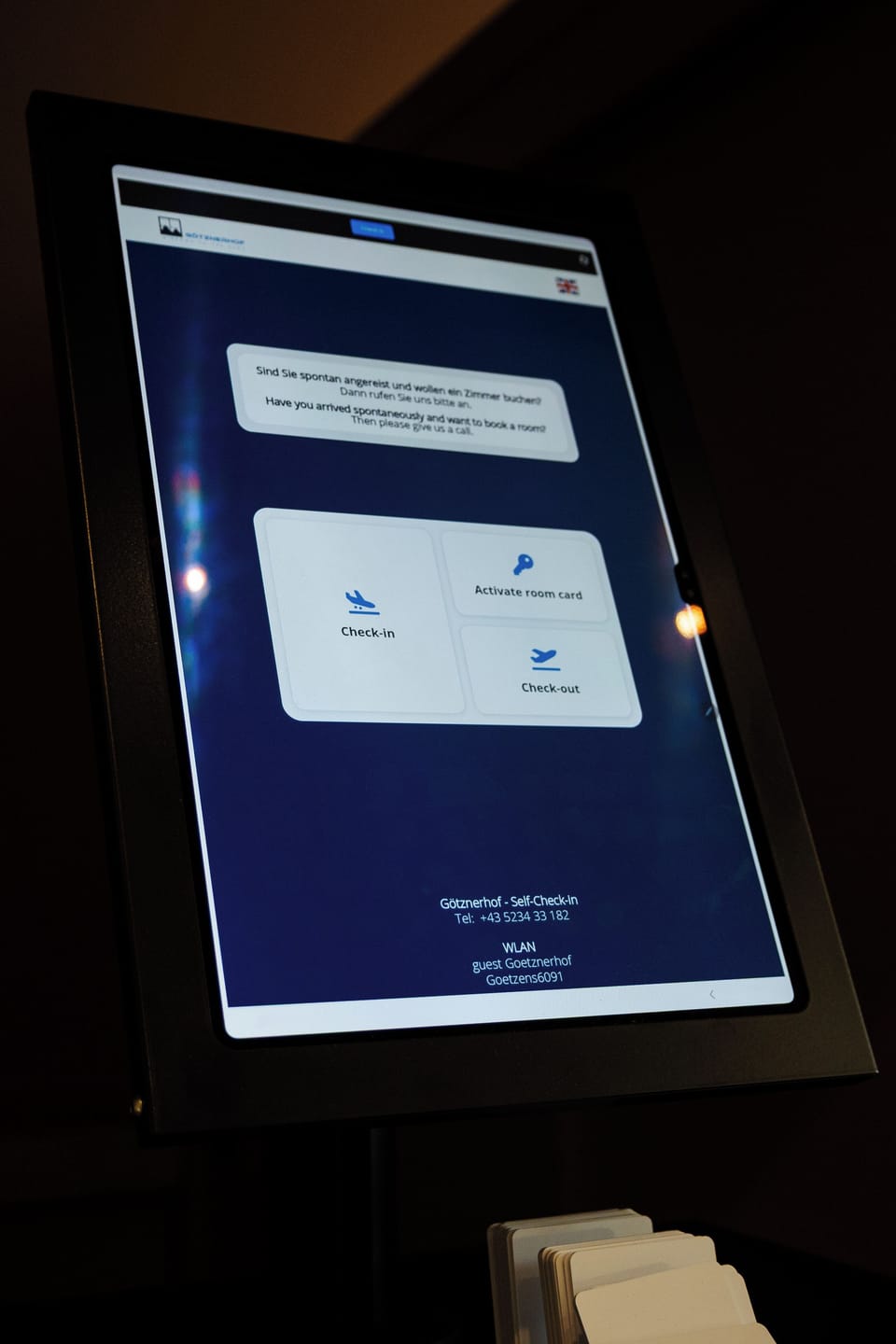 Check-in/check-out kiosk