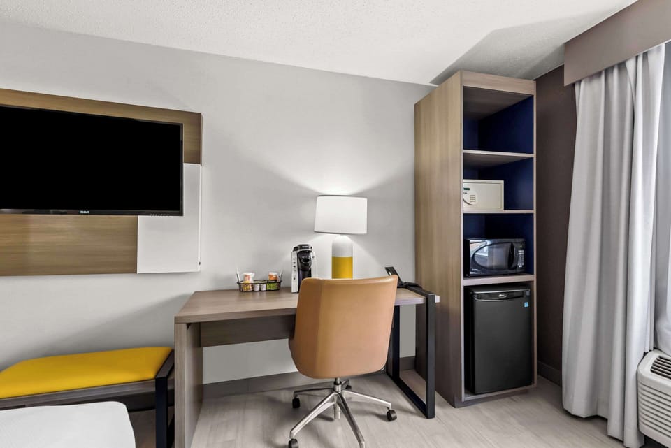 In-room safe, desk, blackout drapes, iron/ironing board