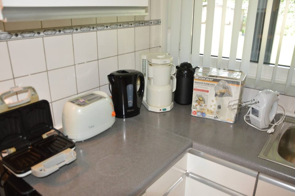 House, 3 Bedrooms, Terrace | Private kitchen