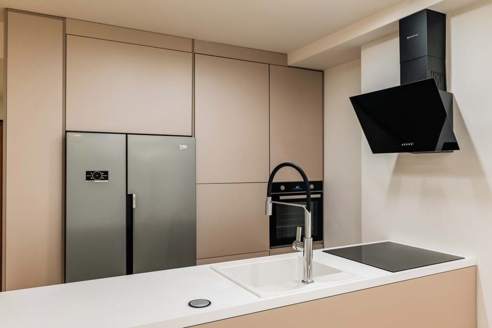 Apartment, Balcony, Sea View | Private kitchen | Electric kettle
