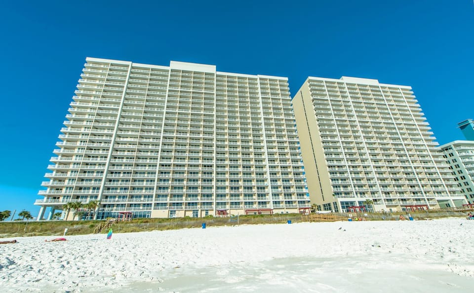 Studio, 1 King Bed (Majestic Beach Towers 1-1909) | Exterior