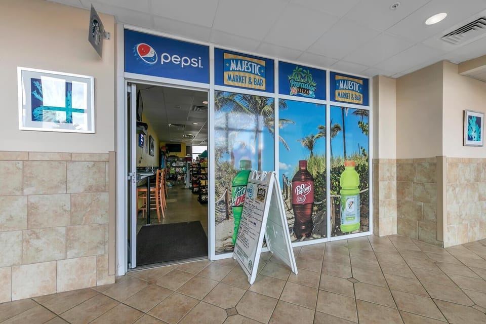 Studio, 1 King Bed (Majestic Beach Towers 1-1909) | Interior