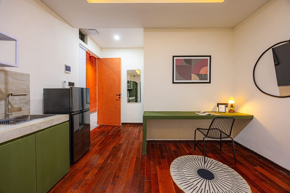Standard Studio | Free WiFi, bed sheets