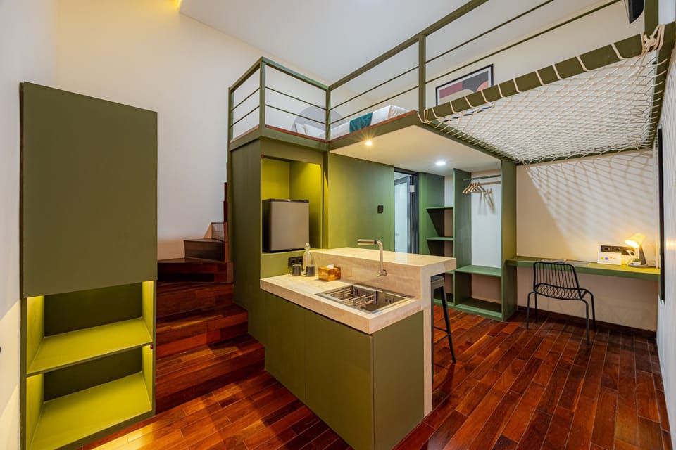 Premium Studio | Free WiFi, bed sheets